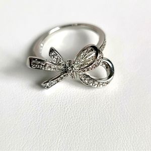 ⭐️ NEW Zara silver crystal bow ring size 6 size 8